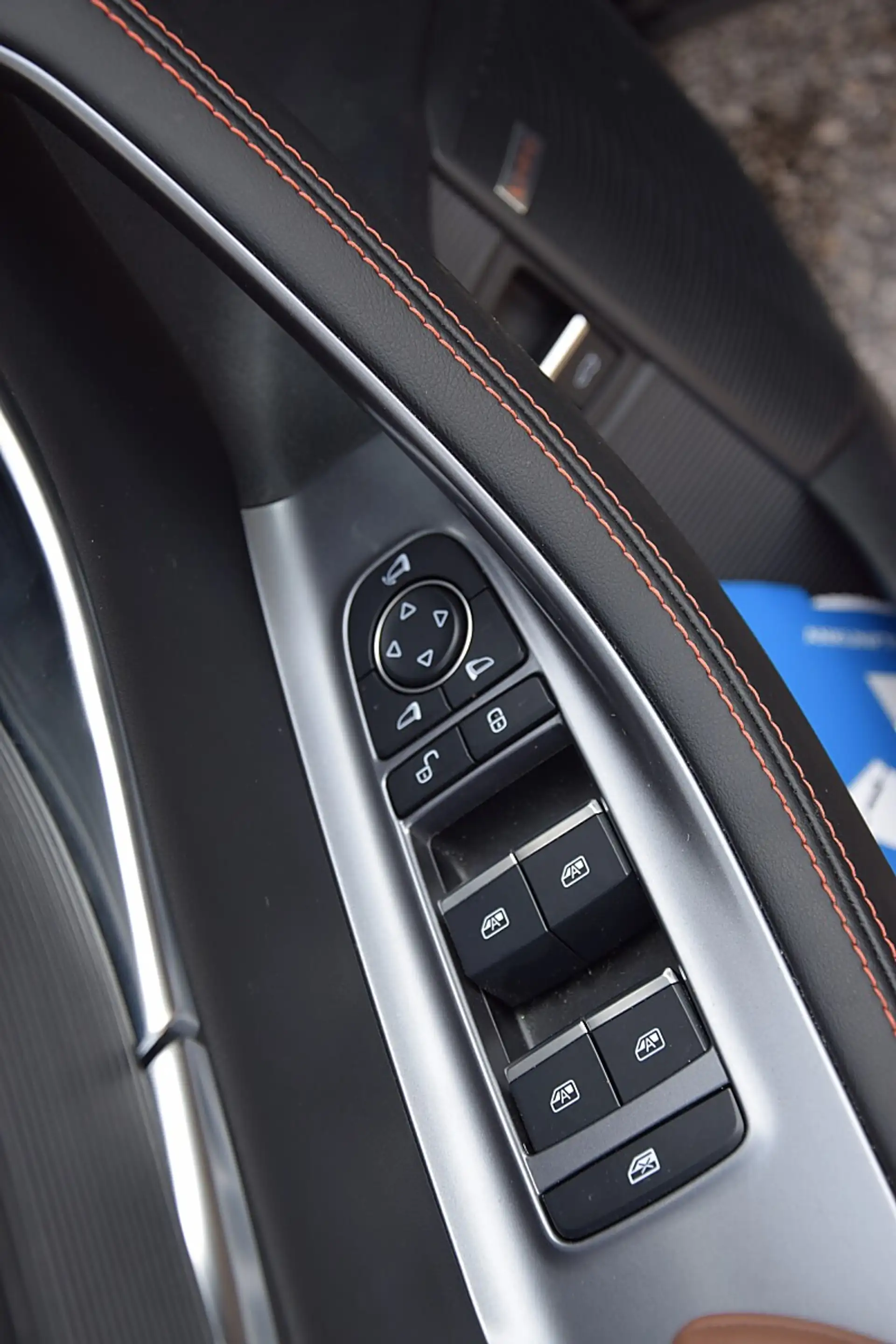 BYD Seal U DM-i PHEV 26,6kWh AWD Design Österreich Paket — photo 11