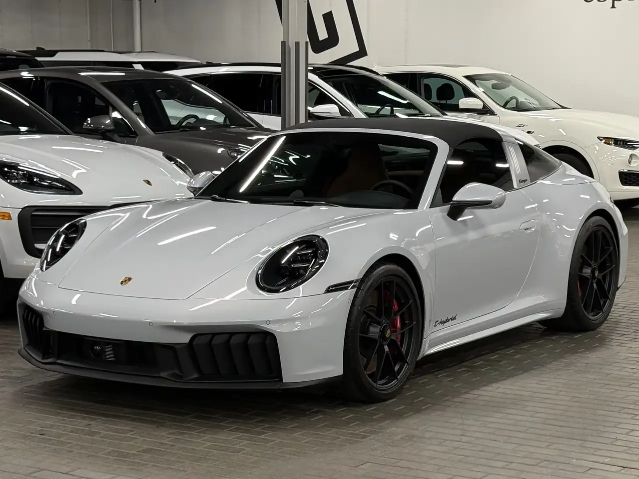 2025 Porsche 911