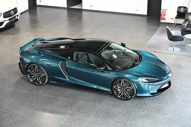 McLaren GT Serpentine Luxe Premium B&W Lift Panorama