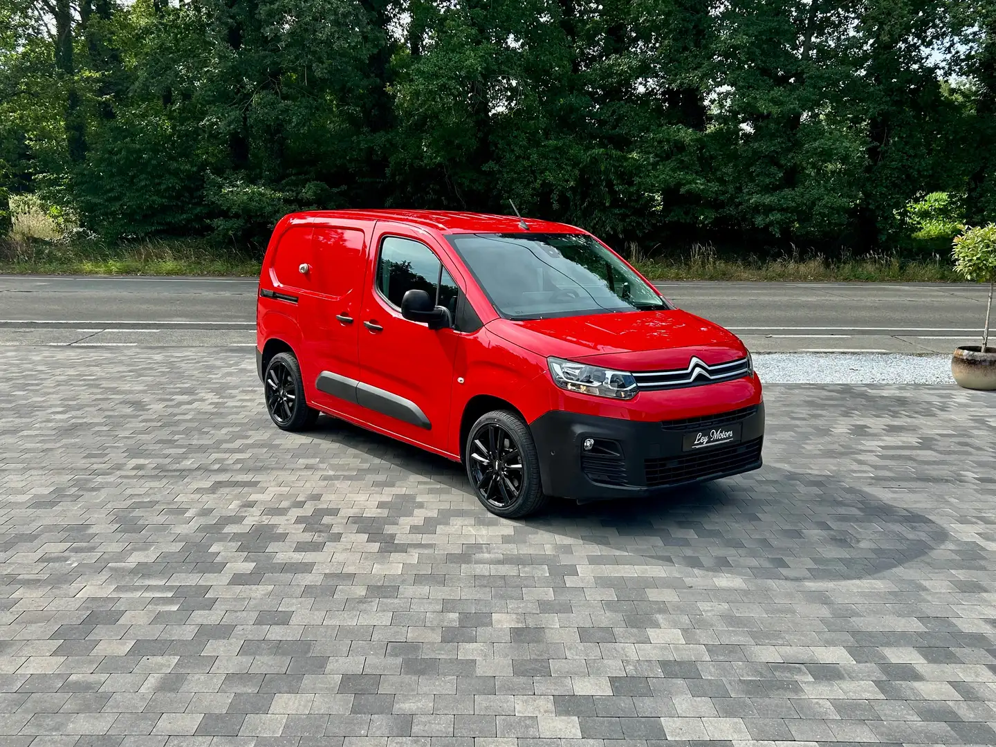 Citroen Berlingo AUTOMAAT !! | FULL OPTIE Rouge - 1
