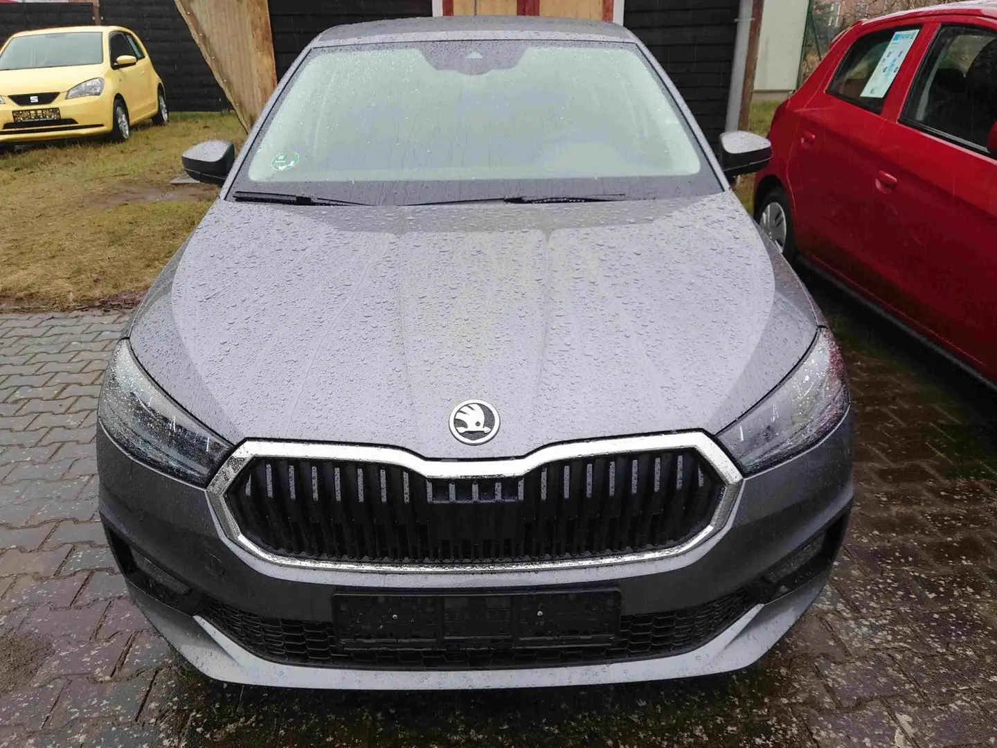 Skoda Fabia Style AUTOMATIK Gris - 2