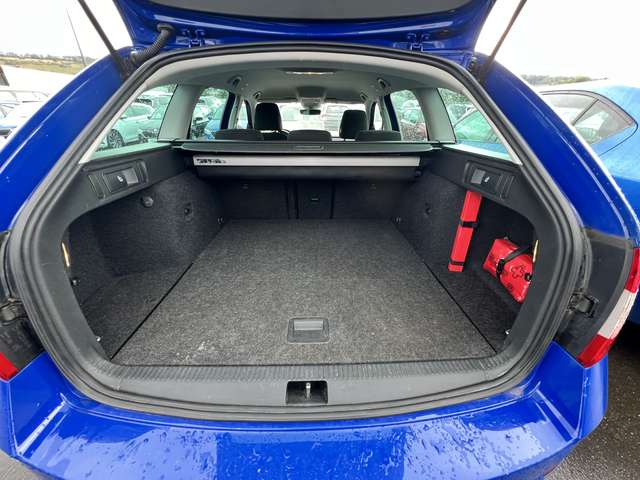 Skoda Octavia Combi 2.0 TDI DSG Soleil