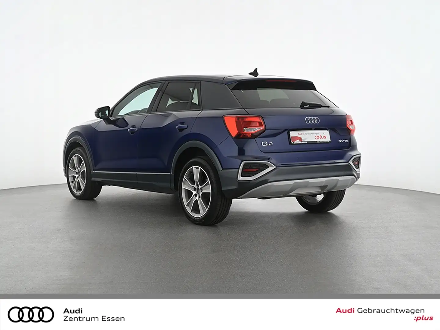 Audi Q2 30 TFSI Advanced 6-GANG LED AHK APP PDC MUFU F Bleu - 2