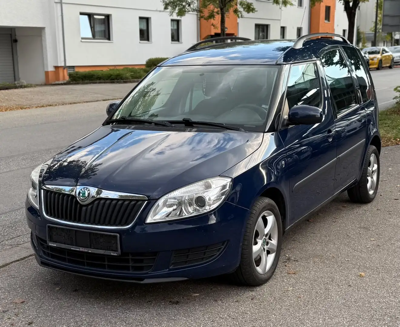 Skoda Roomster 1.2 TSI Family/1. Hand/S-Heft/TÜV 12.26 Blau - 1