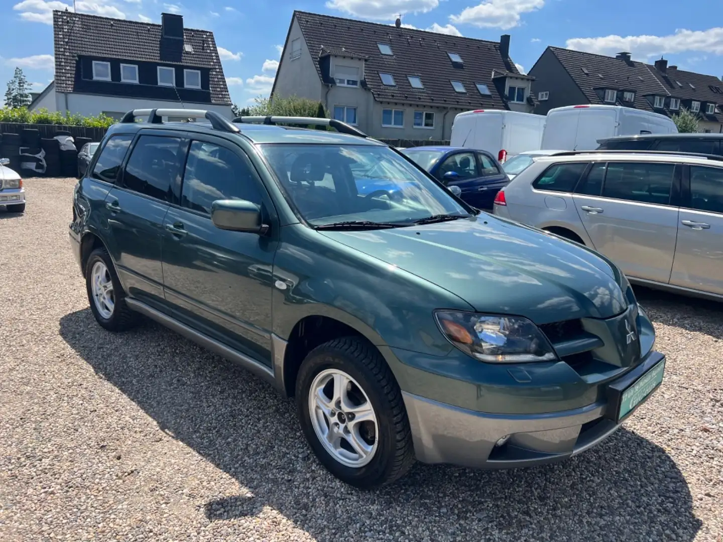 Mitsubishi Outlander 2.4 Sport*TÜV NEU*KLIMA*AUTOMATIK*TOP* Grün - 1