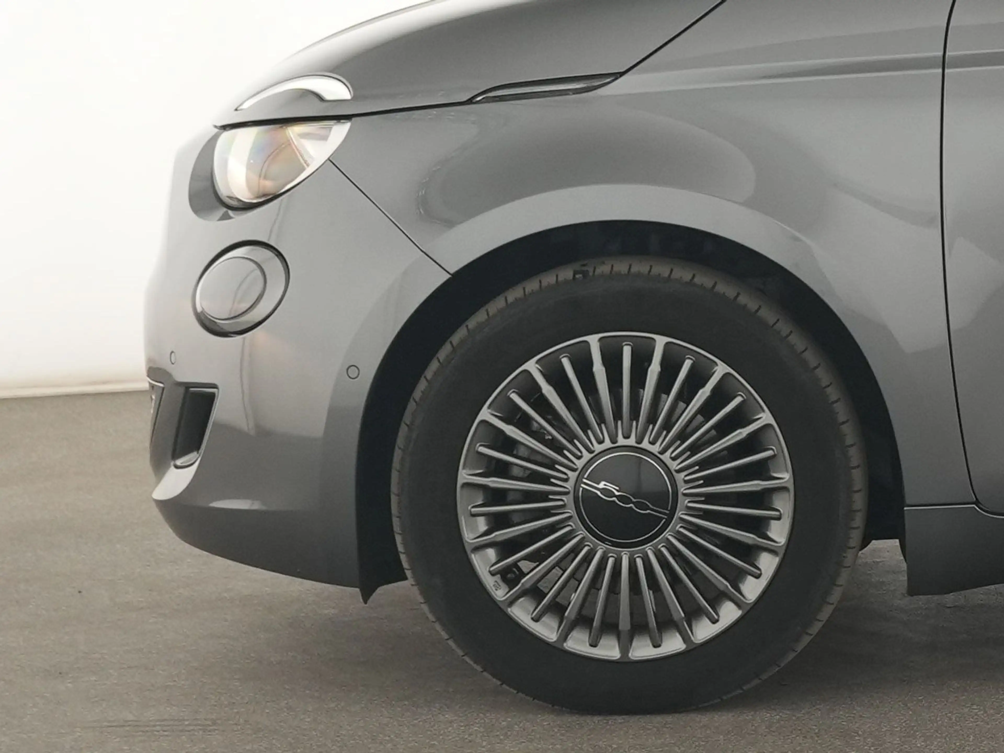 Fiat 500e Icon Kessy|Kamera|SHZ|Navi|Tempomat|USB — photo 13