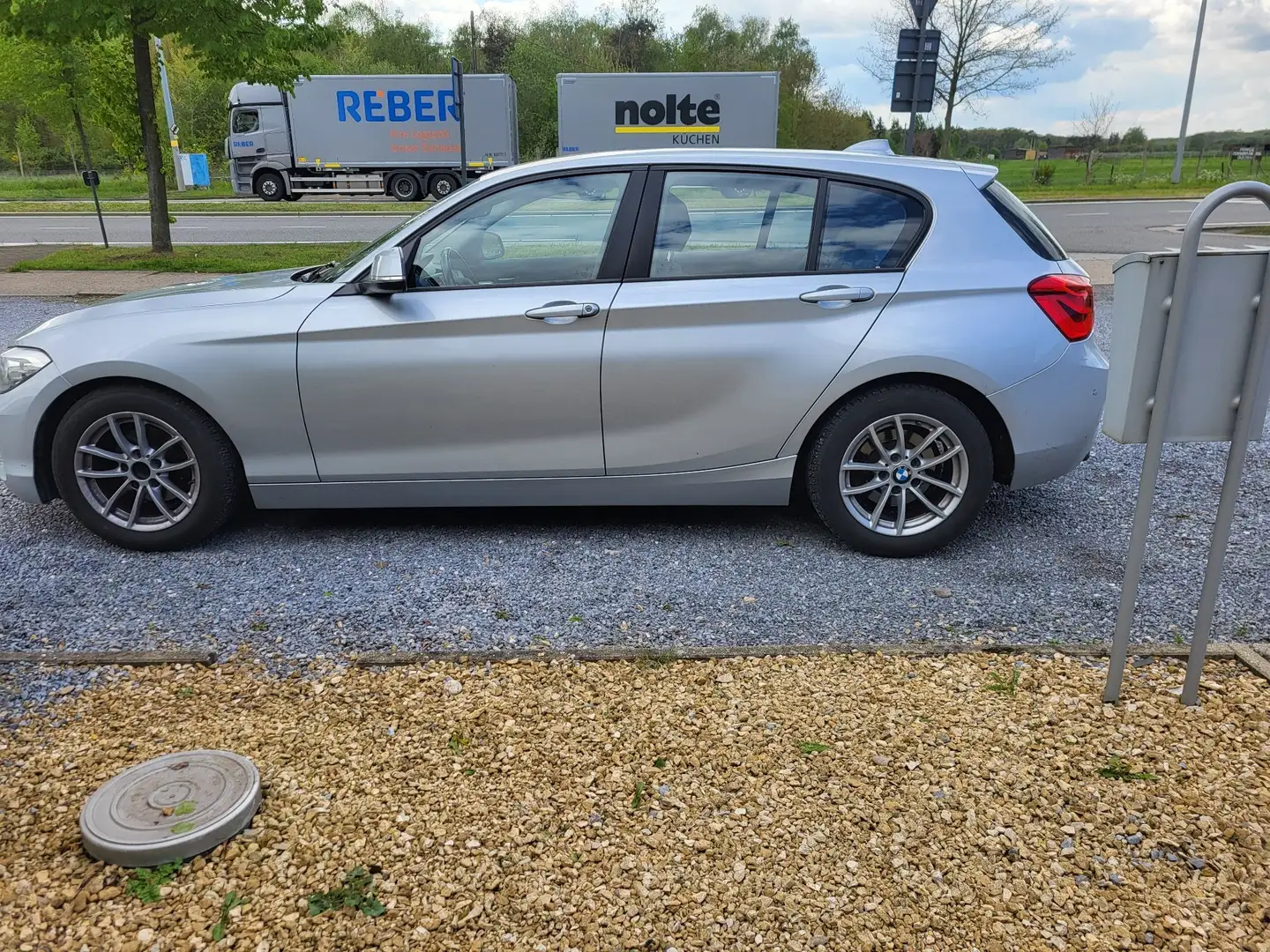 BMW 116 116d EfficientDynamics Edition Zilver - 1