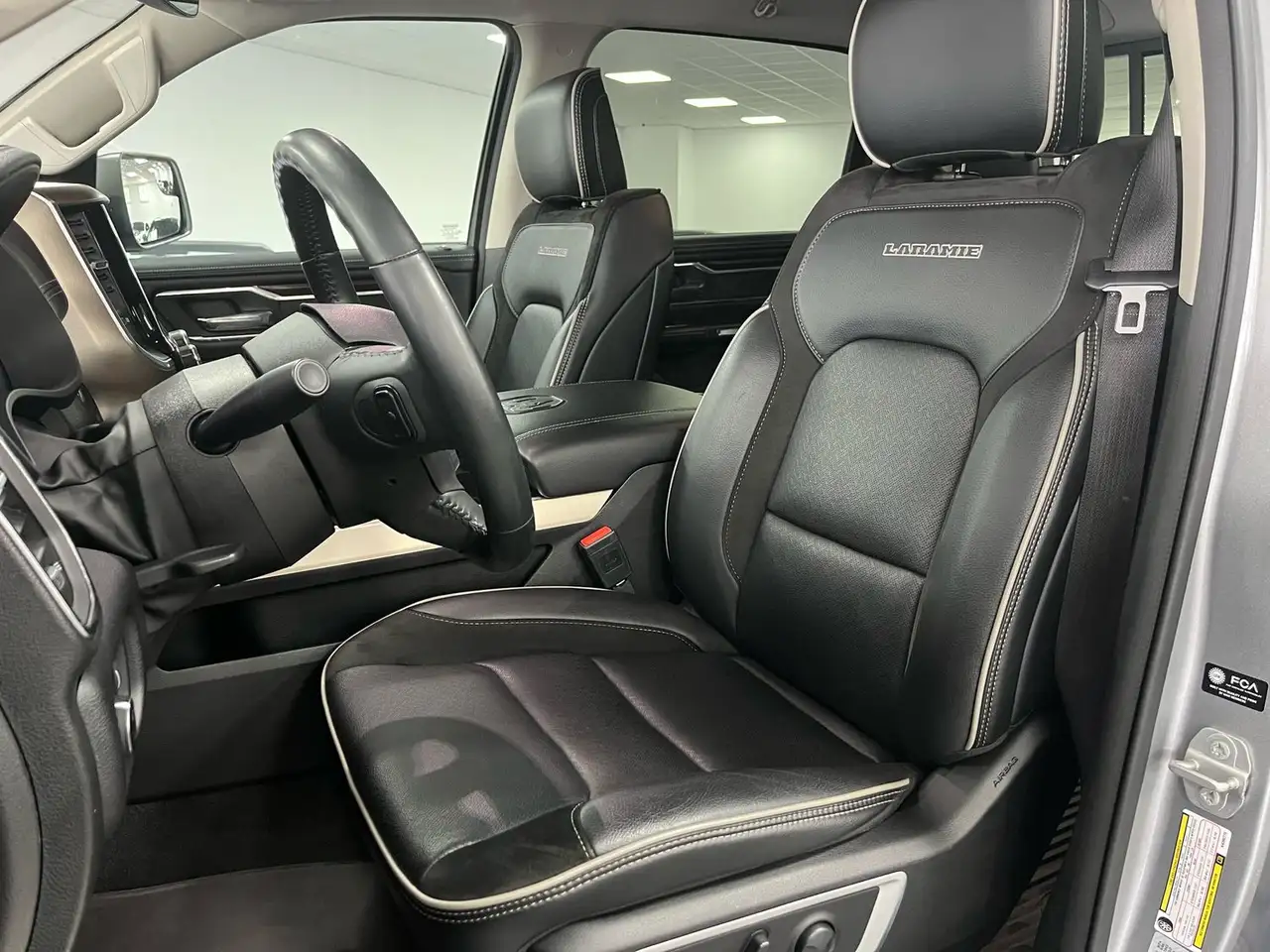 Dodge RAM 2022 — фото 11