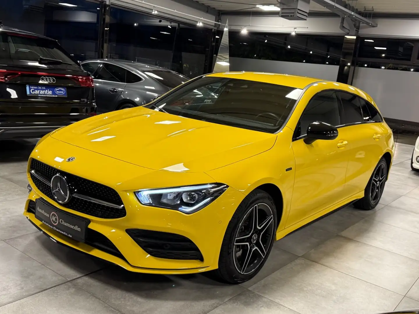 Mercedes-Benz CLA 250 e Shooting Brake Edition 2021 Yellow - 2