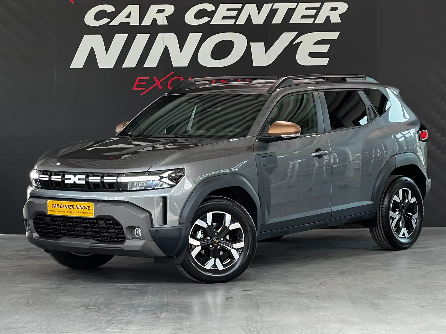 Dacia Duster 1.2 MHEV / Keyless / DAB / 360 Cam / Apple&Android Gris - 1