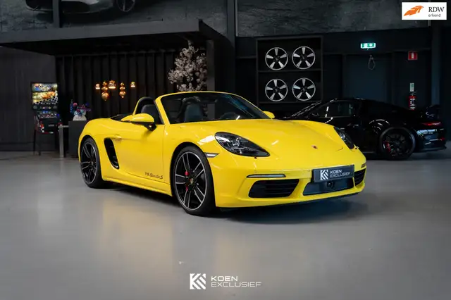 Porsche 718 Boxster S 2.5 (2016) slechts 24.835 km, uniek veel