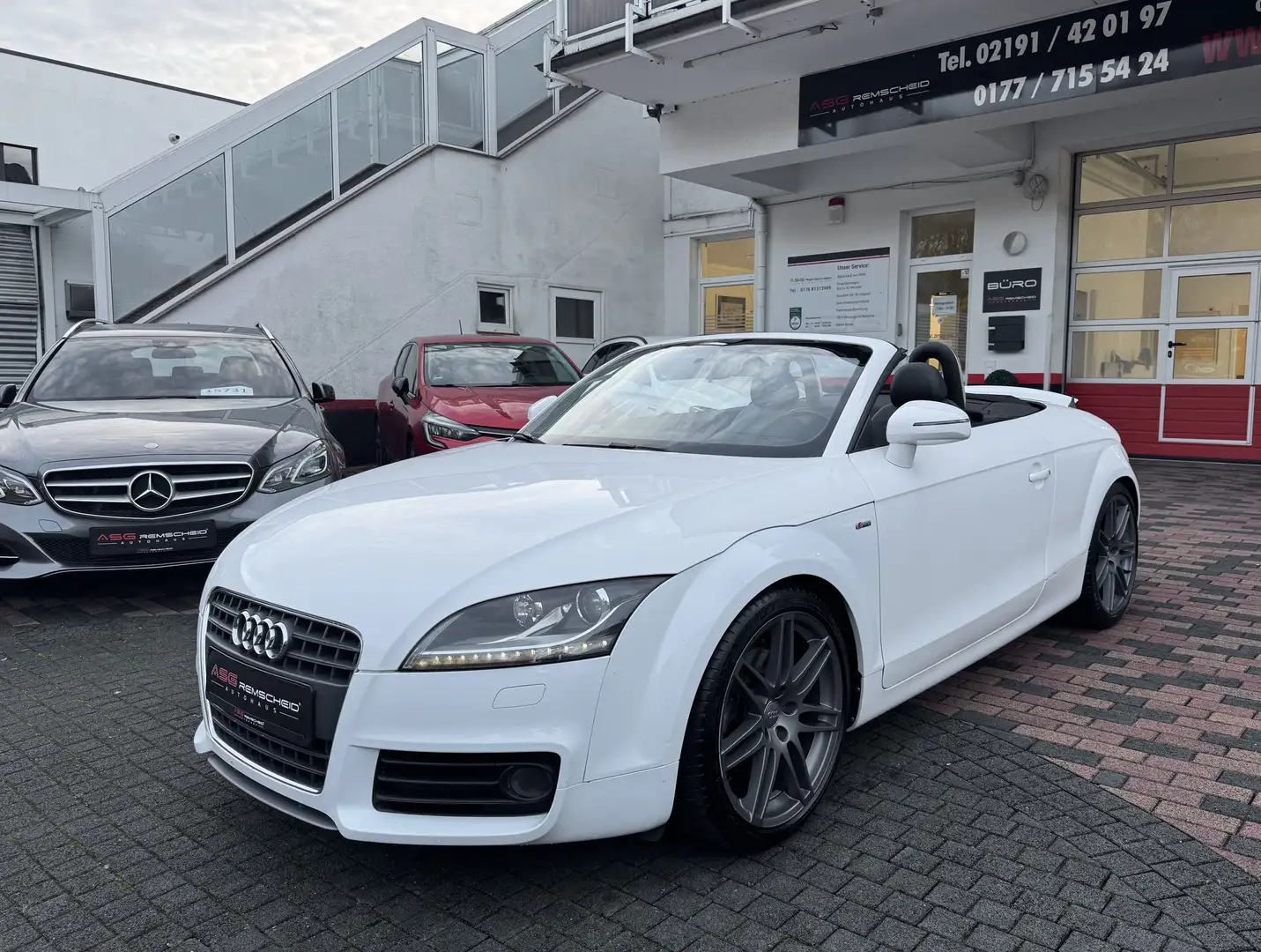 Audi TT 2.0 TFSI Roadster S line *2.H *19 *MMI *SHZ Weiß - 2
