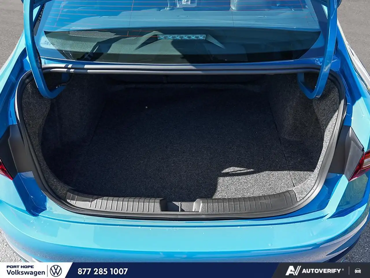 Volkswagen Jetta снимка Volkswagen Jetta