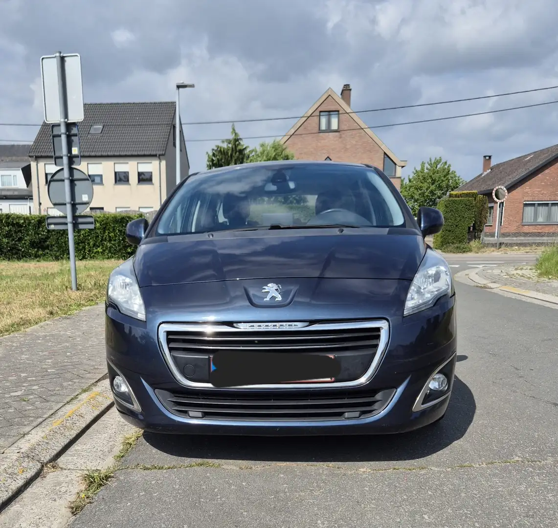 Peugeot 5008 1.6 HDi Style - 1