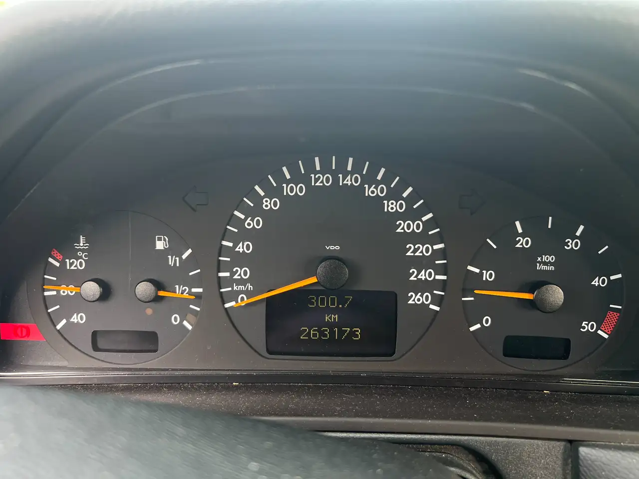 Mercedes-Benz E 220 Classe E - W210 Berlina td cdi Elegance, foto 5