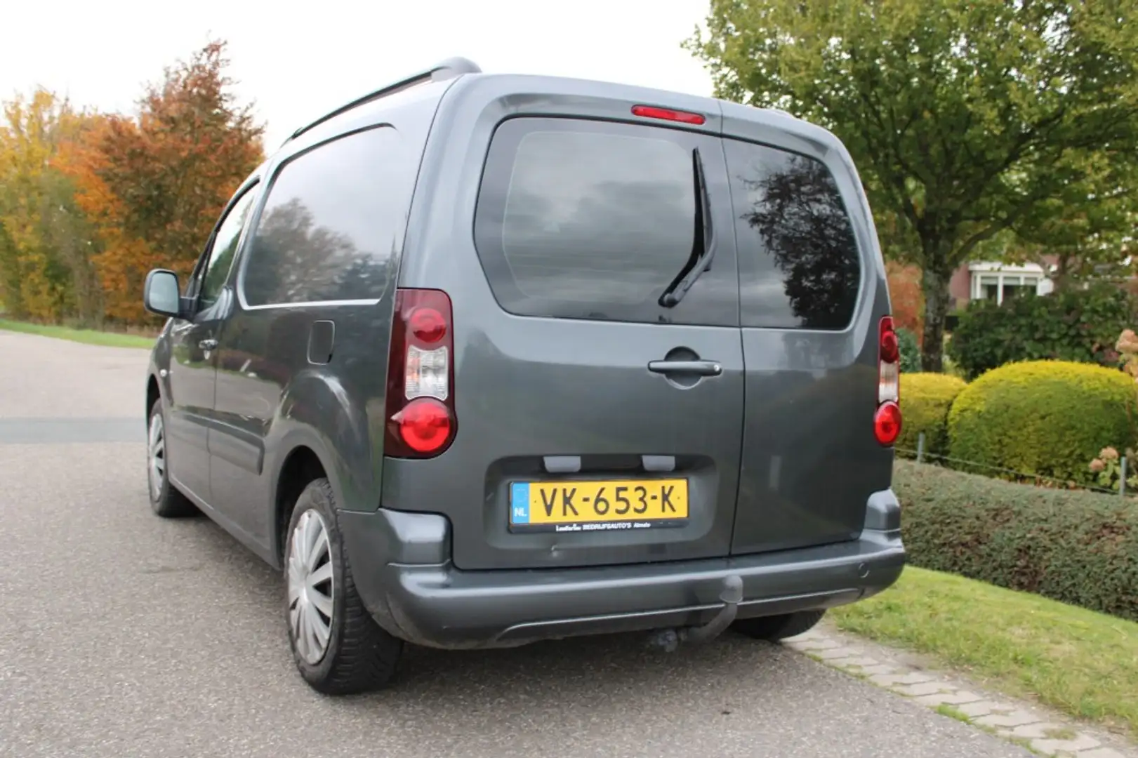 Citroen Berlingo 1.6 E-HDI 90pk 500 Club automaat airco/cruise/schu Grijs - 2