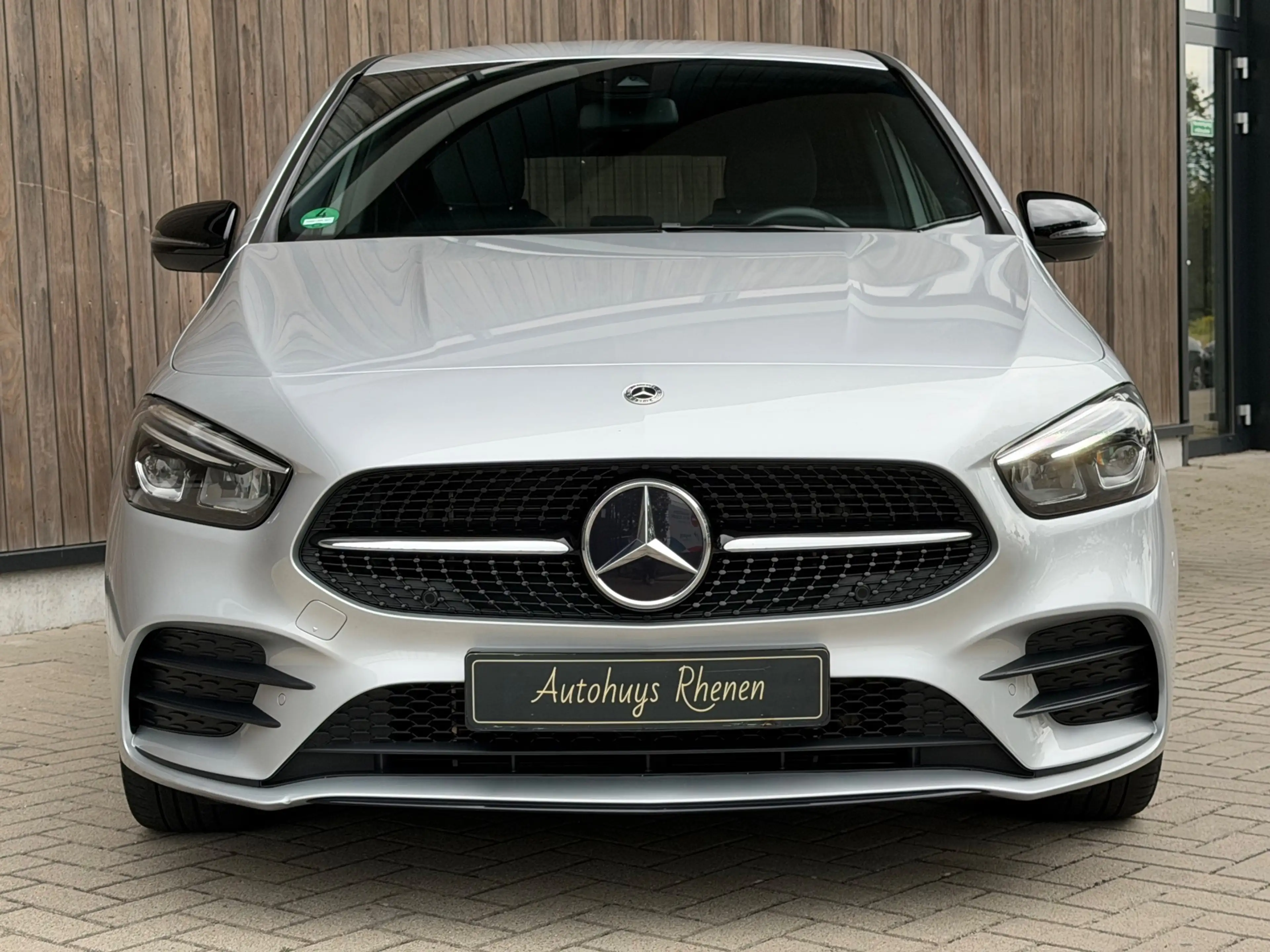 Mercedes-Benz B 250 e Business Solution AMG Limited — photo 5