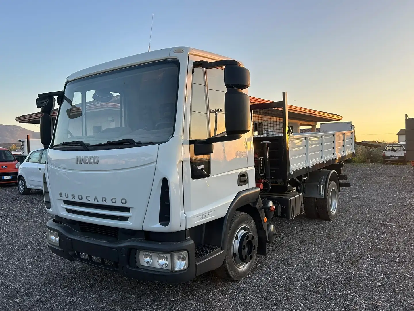 Iveco Eurocargo Blanc - 1