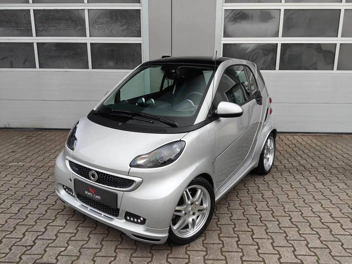 smart forTwo Coupe Brabus F1|PANO|SHZ|NAVI|HIFI|TEMP Silber - 1