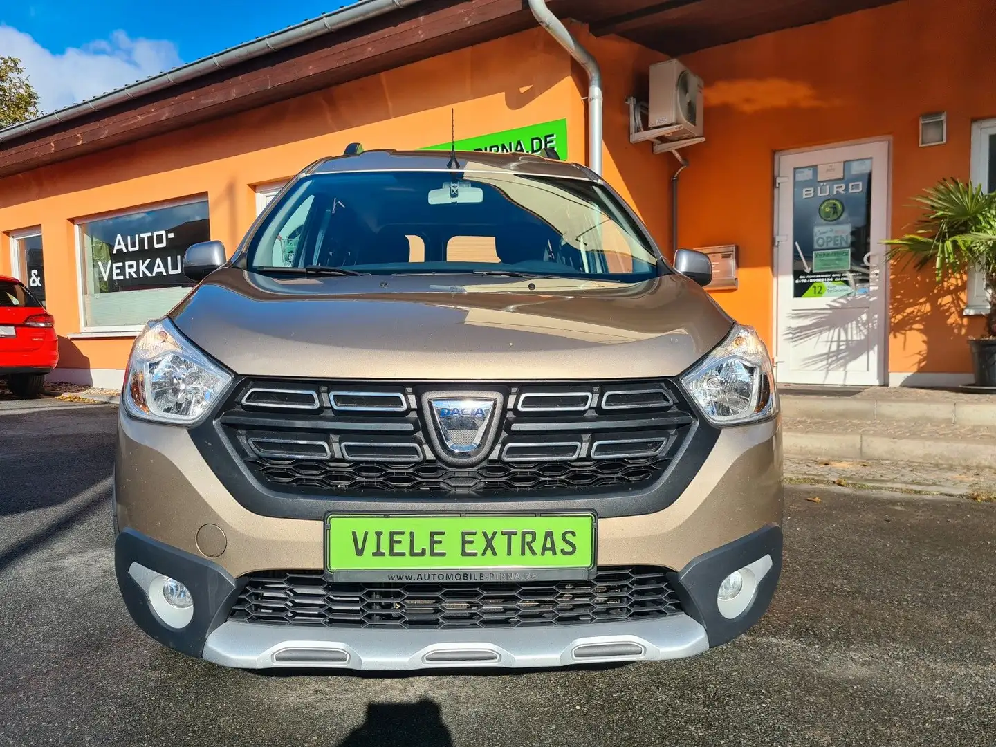 Dacia Dokker Stepway Plus 1.3 TCe 130 GPF / 1.HAND Beige - 2