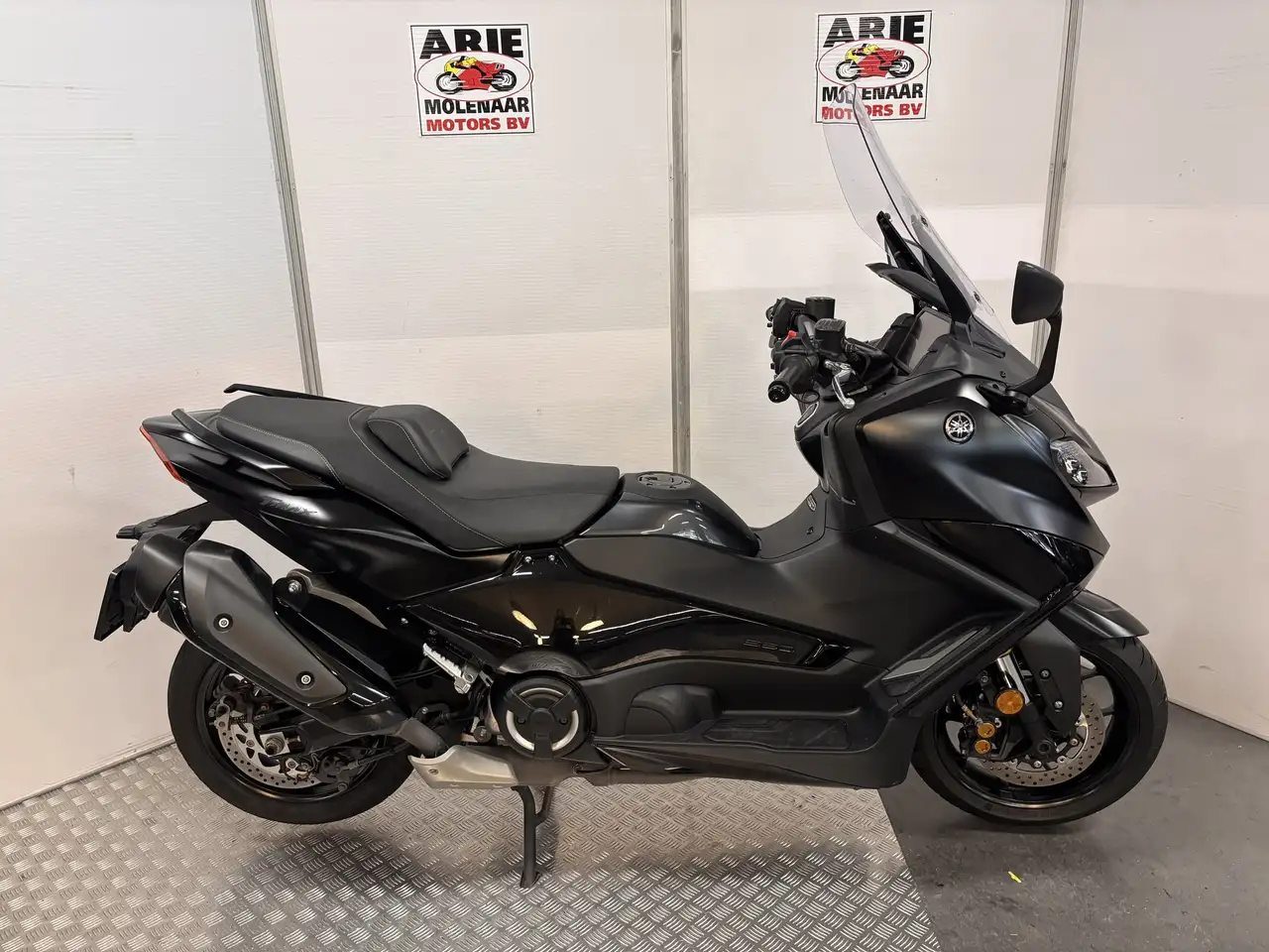 Yamaha Tmax 560