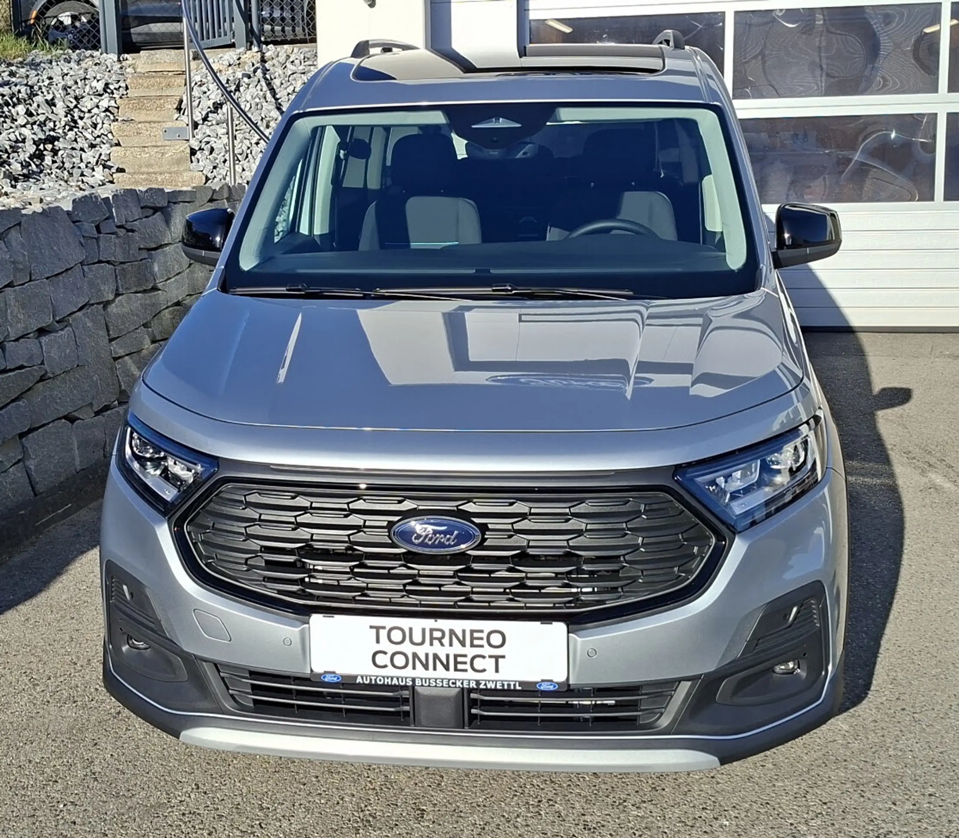 Ford Grand Tourneo Connect 2,0 EcoBlue L2 AWD Active — photo 2