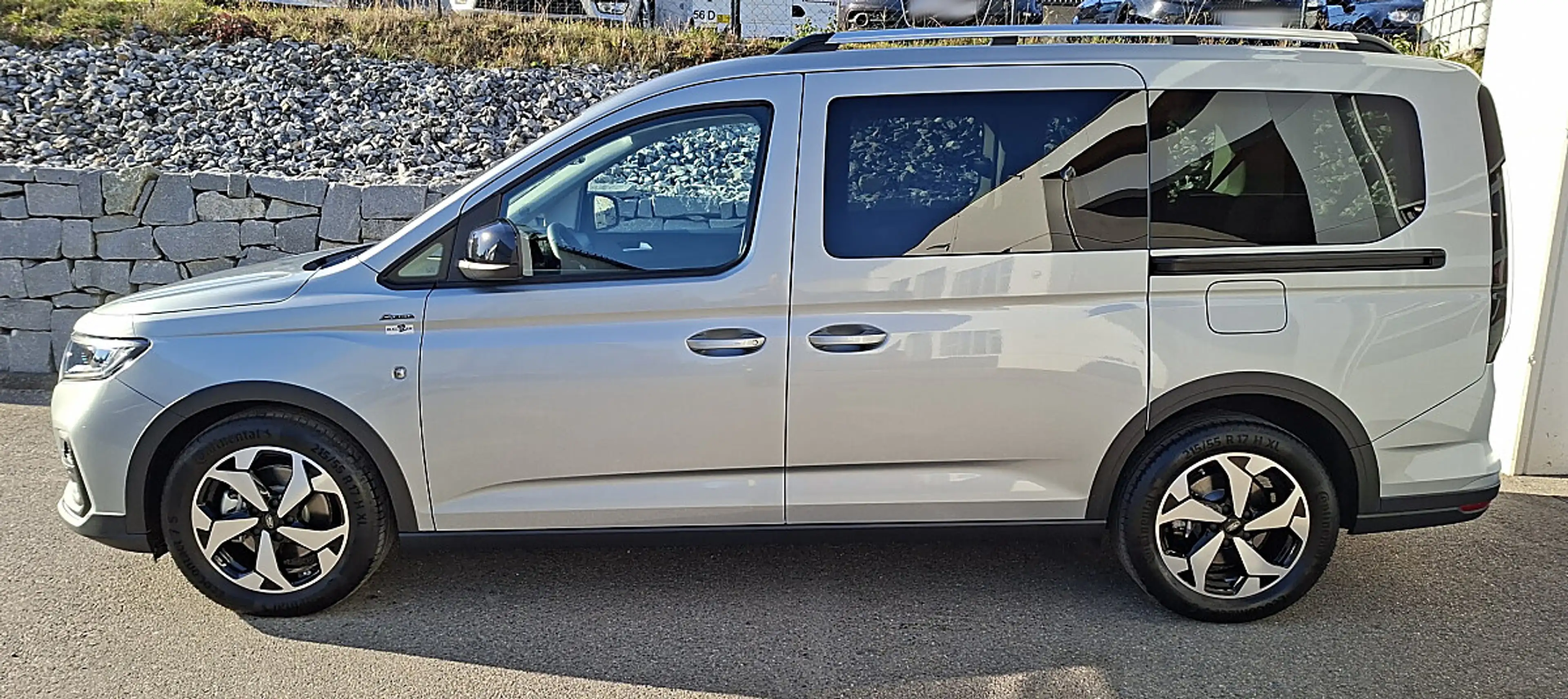 Ford Grand Tourneo Connect 2,0 EcoBlue L2 AWD Active — photo 3