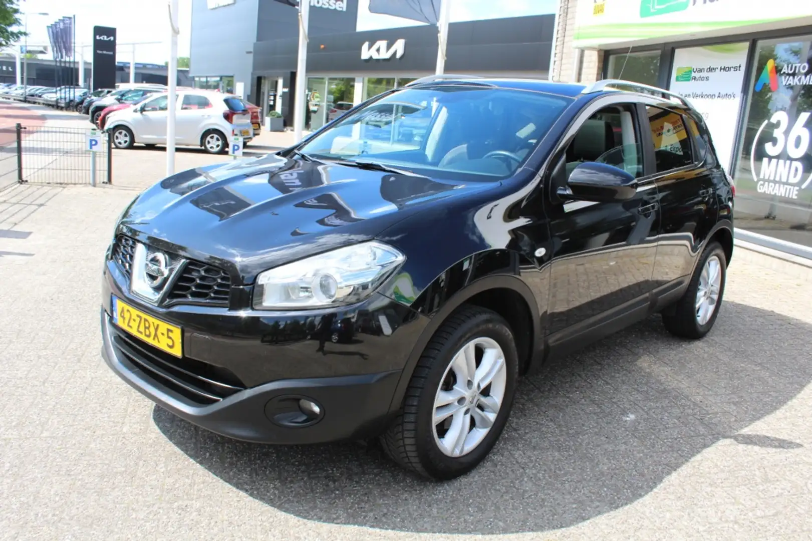 Nissan Qashqai 1.6 Connect Edition Schwarz - 2