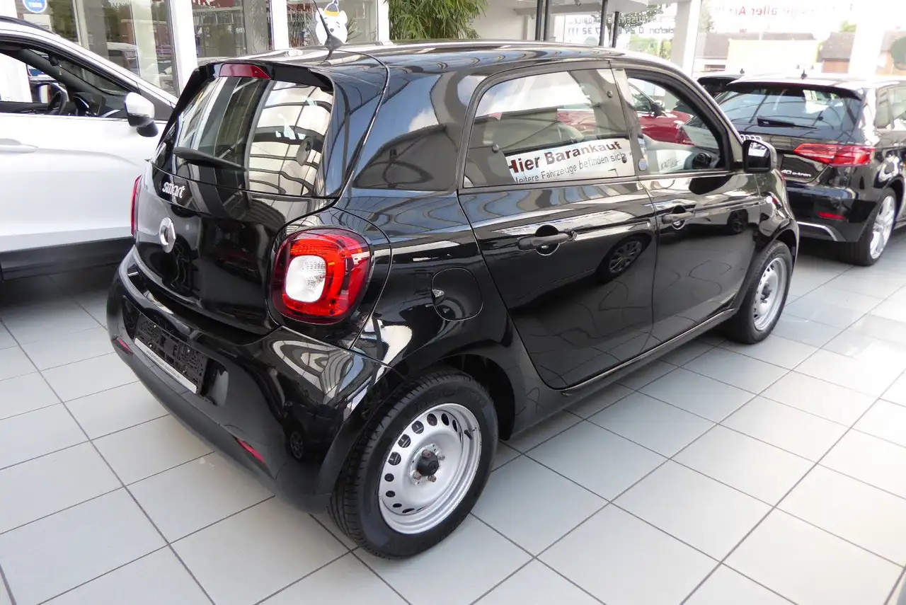 smart forFour 2021