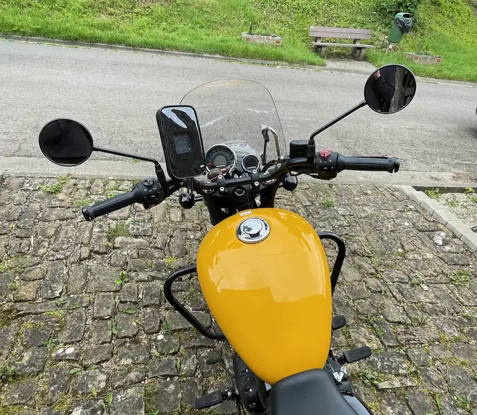 Royal Enfield Meteor 350 - foto 3