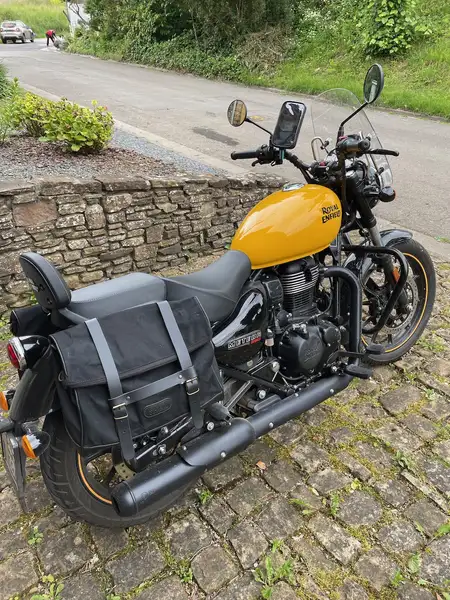 Royal Enfield Meteor 350 - foto 2