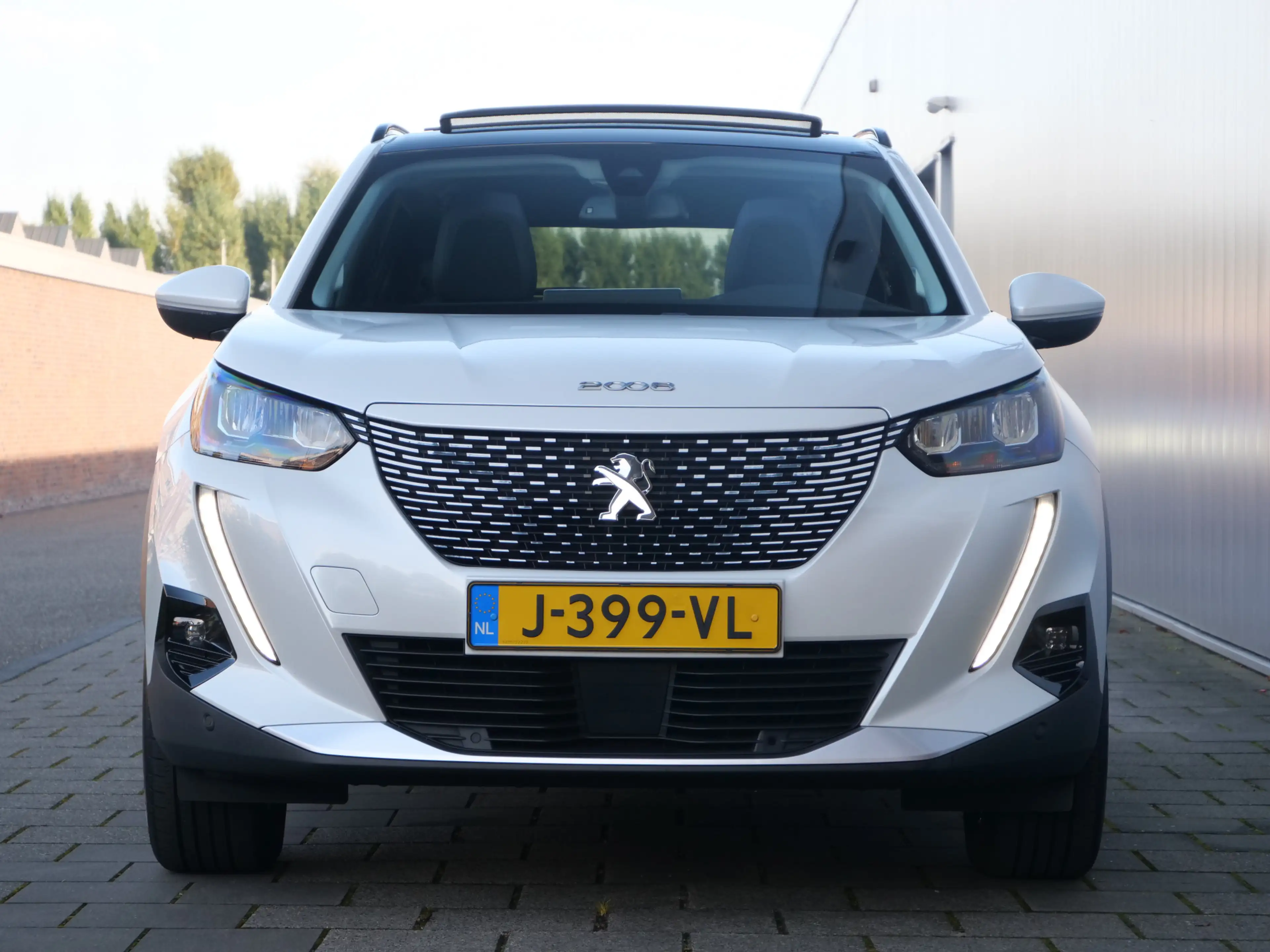 Peugeot e-2008 EV Allure 50 kWh 136 Pk Automaat Navi / DAB / Appl — photo 5