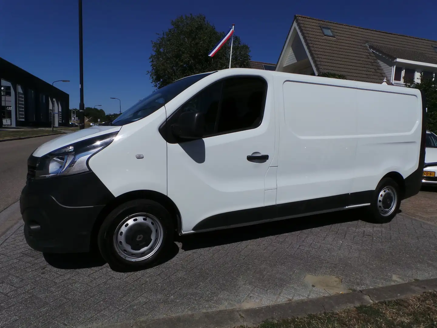 Renault Trafic 1.6 dCi T29 L2H1 Airco NAP trekhaak Wit - 1