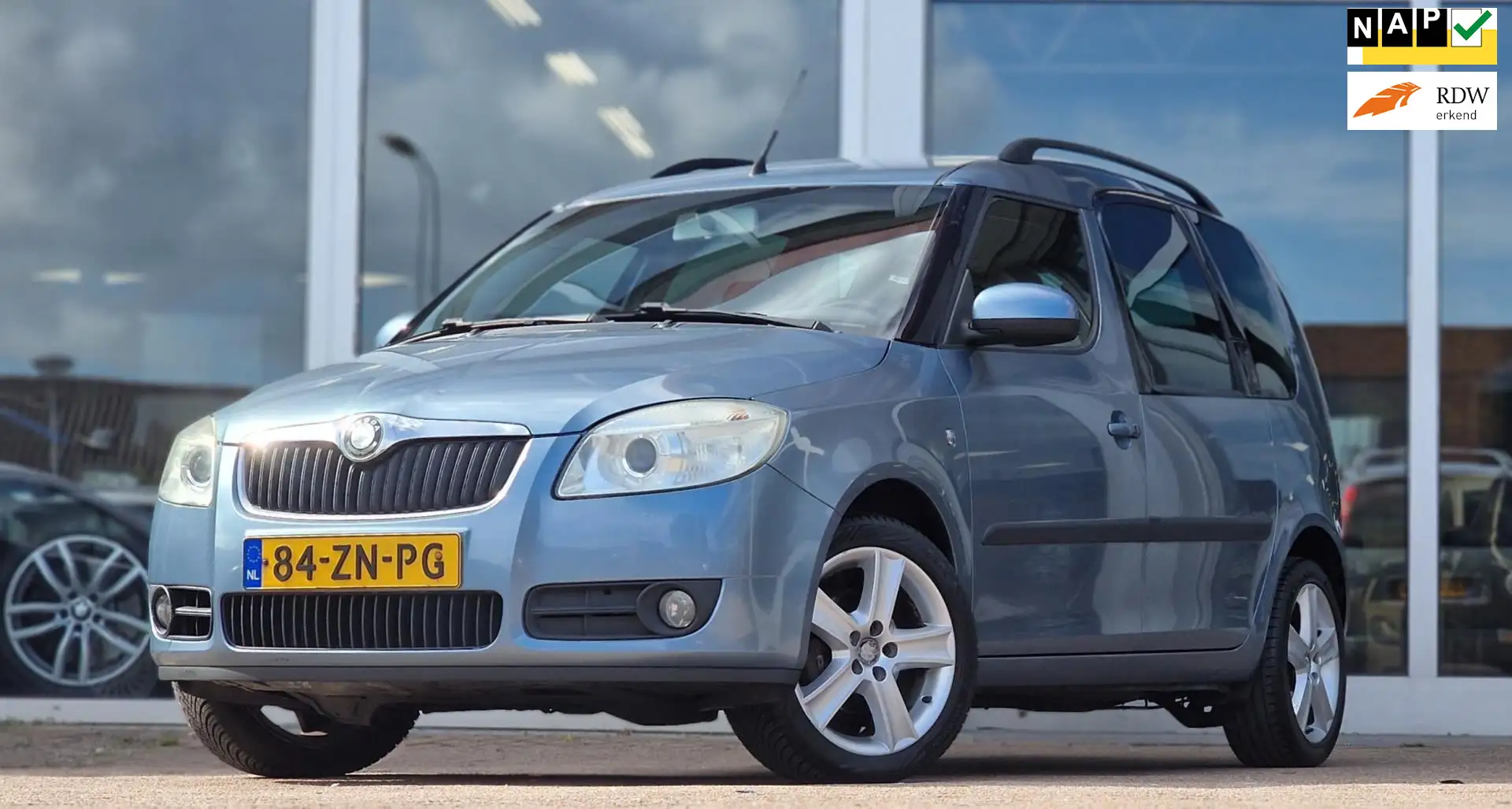 Skoda Roomster 1.4i 16V Style Trekhaak! Mooi APK Nieuwe distribut Blauw - 1