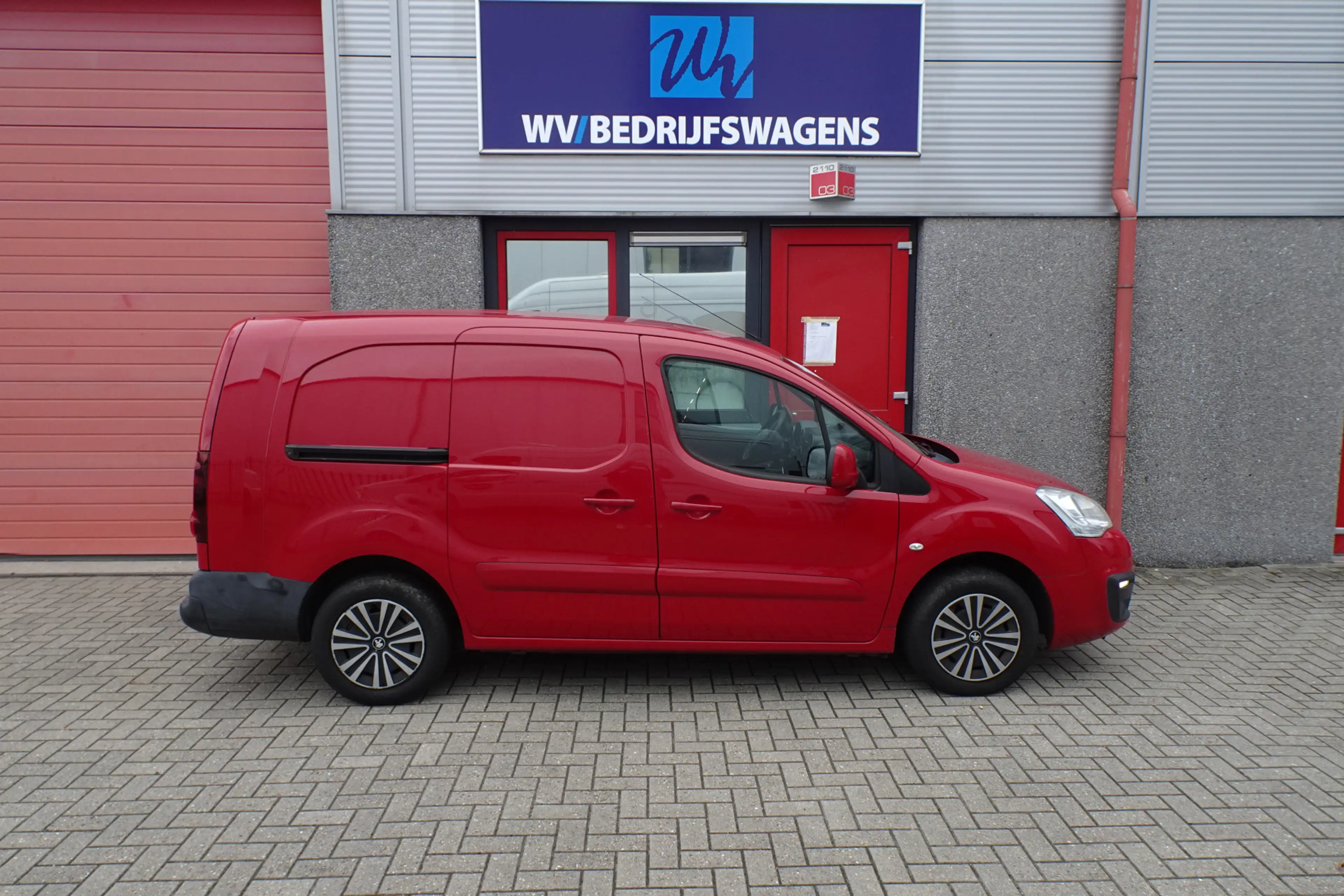 Peugeot Partner partner 1.6 bleu hdi lange uitvoering 3 zits airco — photo 6