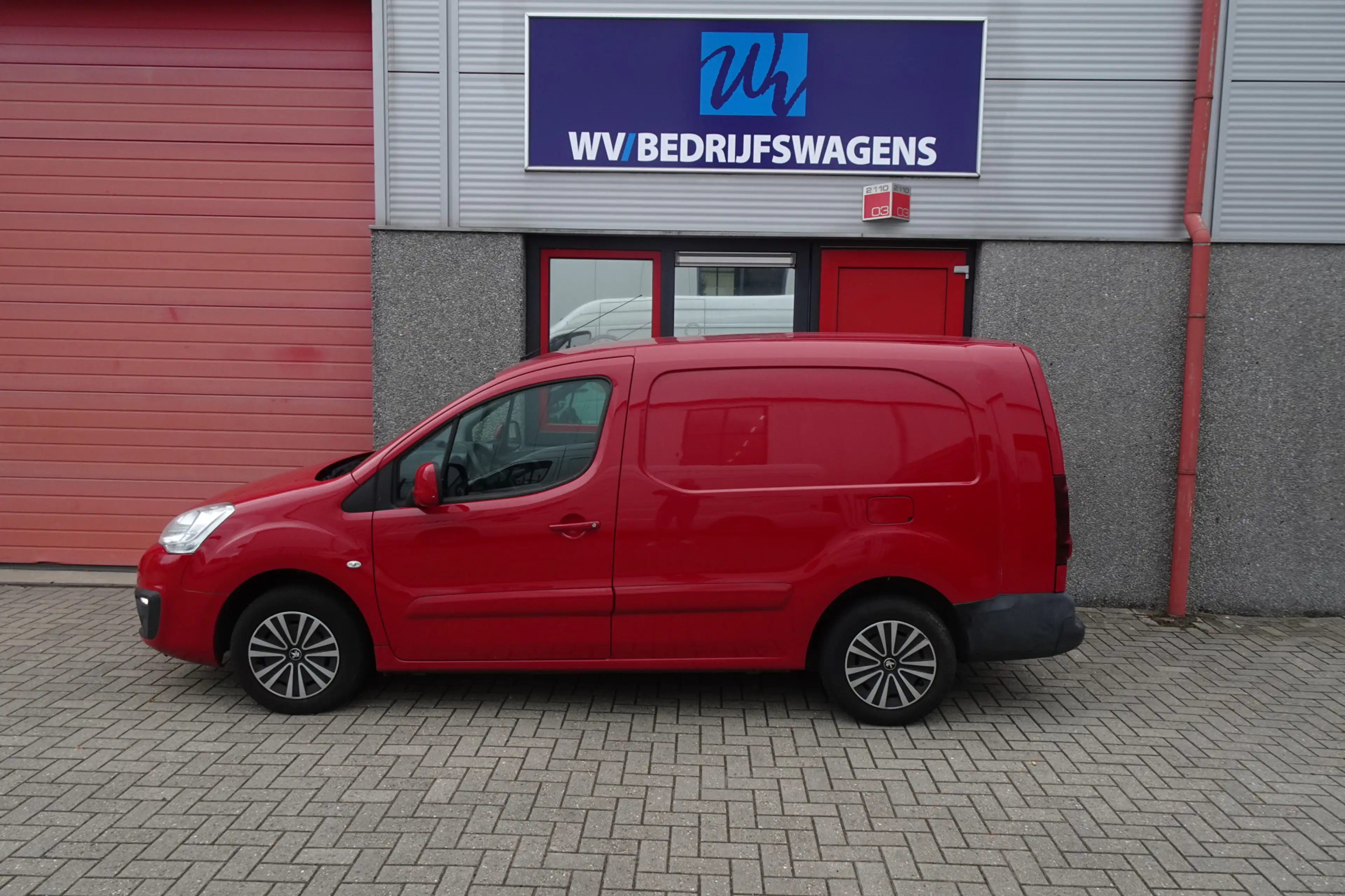 Peugeot Partner partner 1.6 bleu hdi lange uitvoering 3 zits airco — photo 5