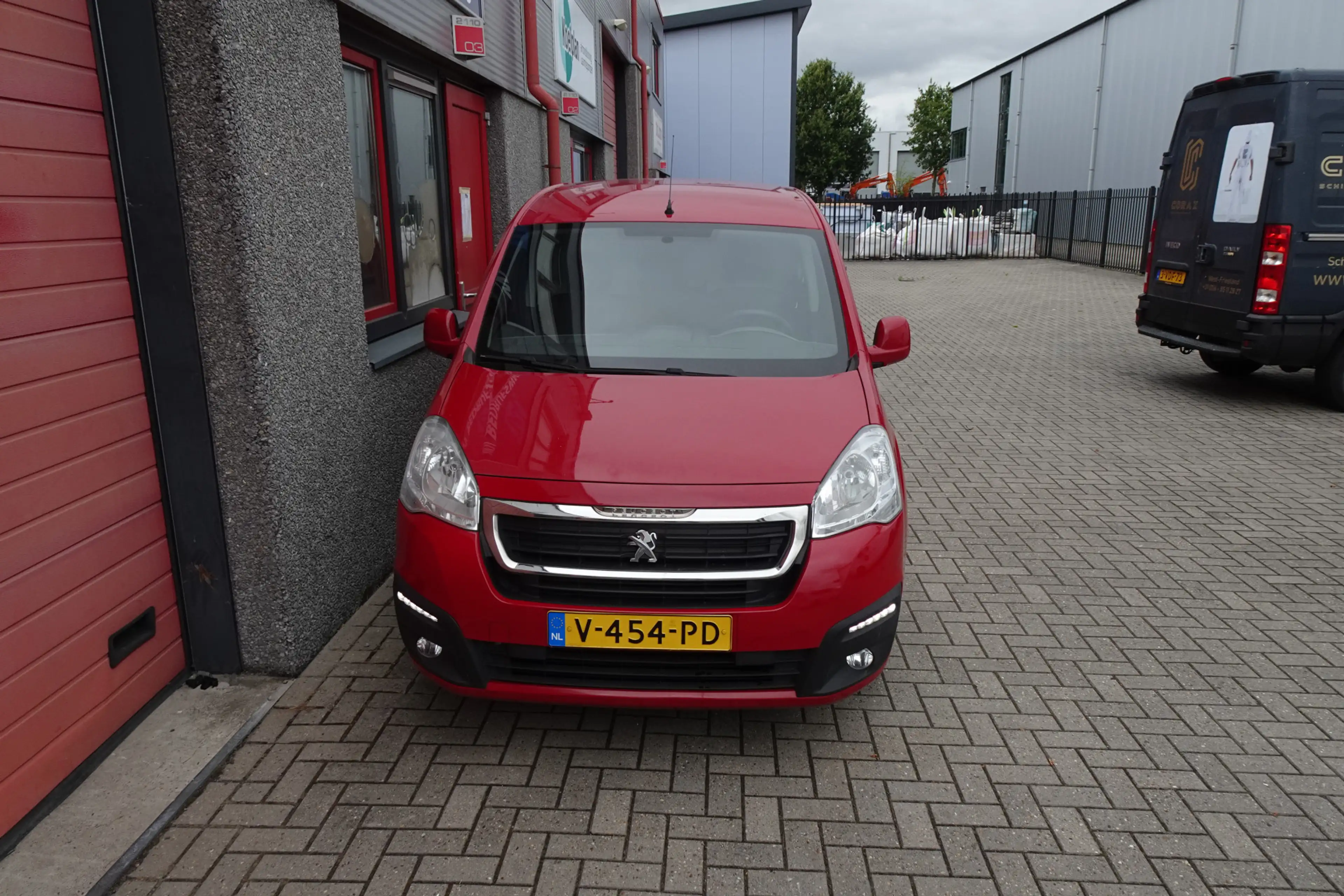 Peugeot Partner partner 1.6 bleu hdi lange uitvoering 3 zits airco — photo 11