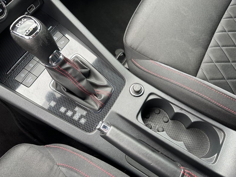 Skoda Octavia Combi RS 245 — photo 15