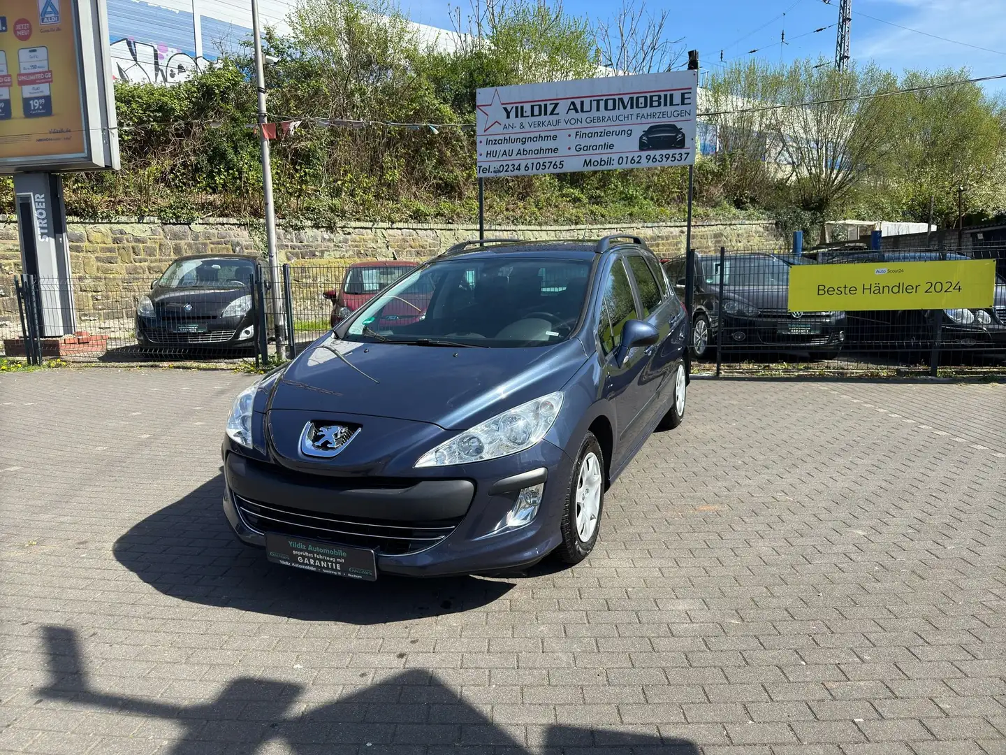 Peugeot 308 Tendance Burdeos - 1