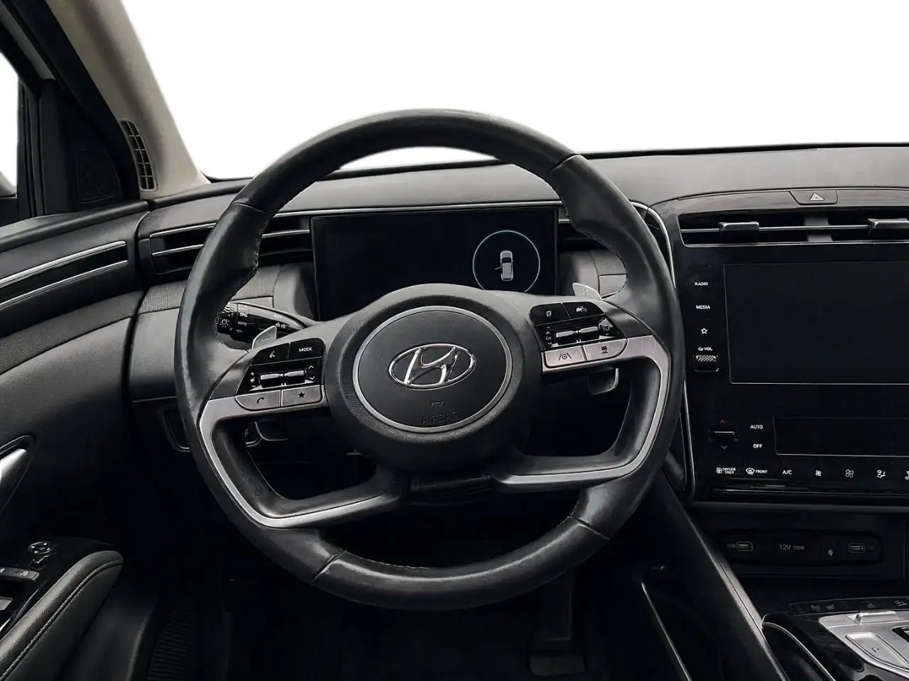 Hyundai TUCSON снимка Hyundai TUCSON