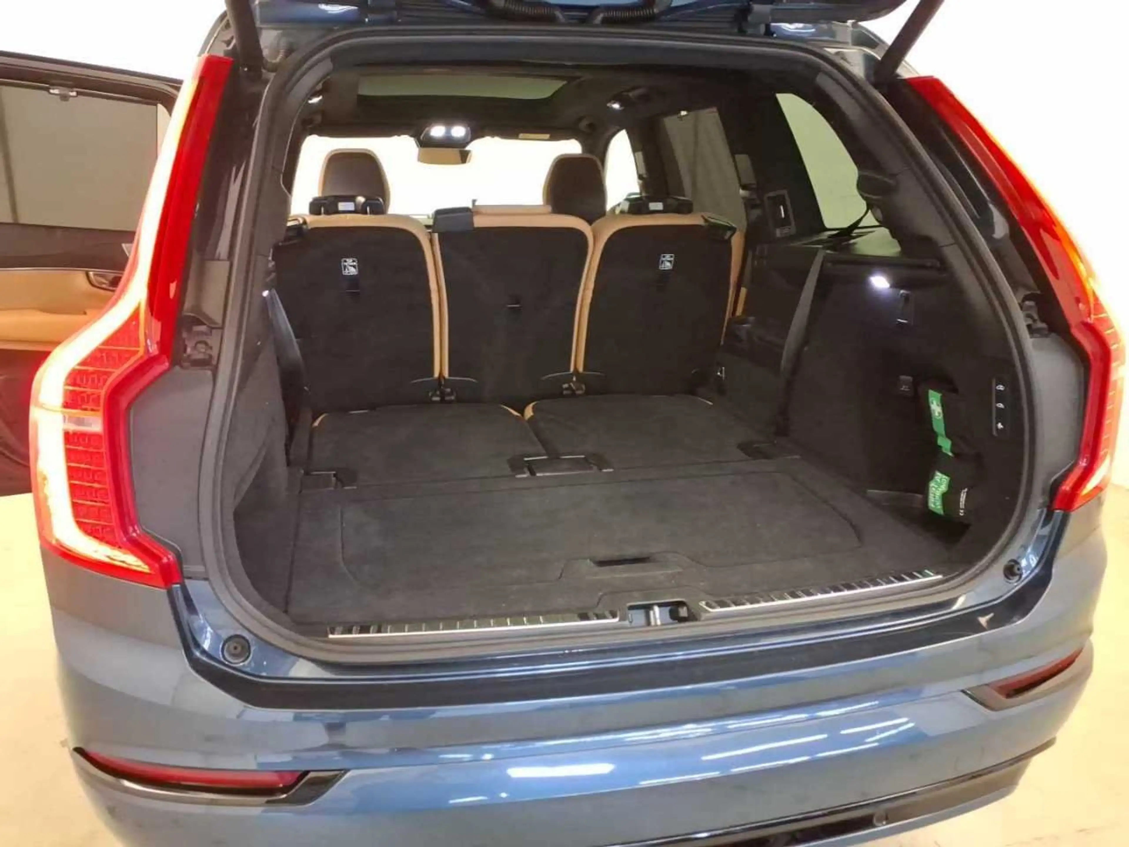 Volvo XC90 XC 90 T8 AWD Ultimate Dark Plug-In — photo 13