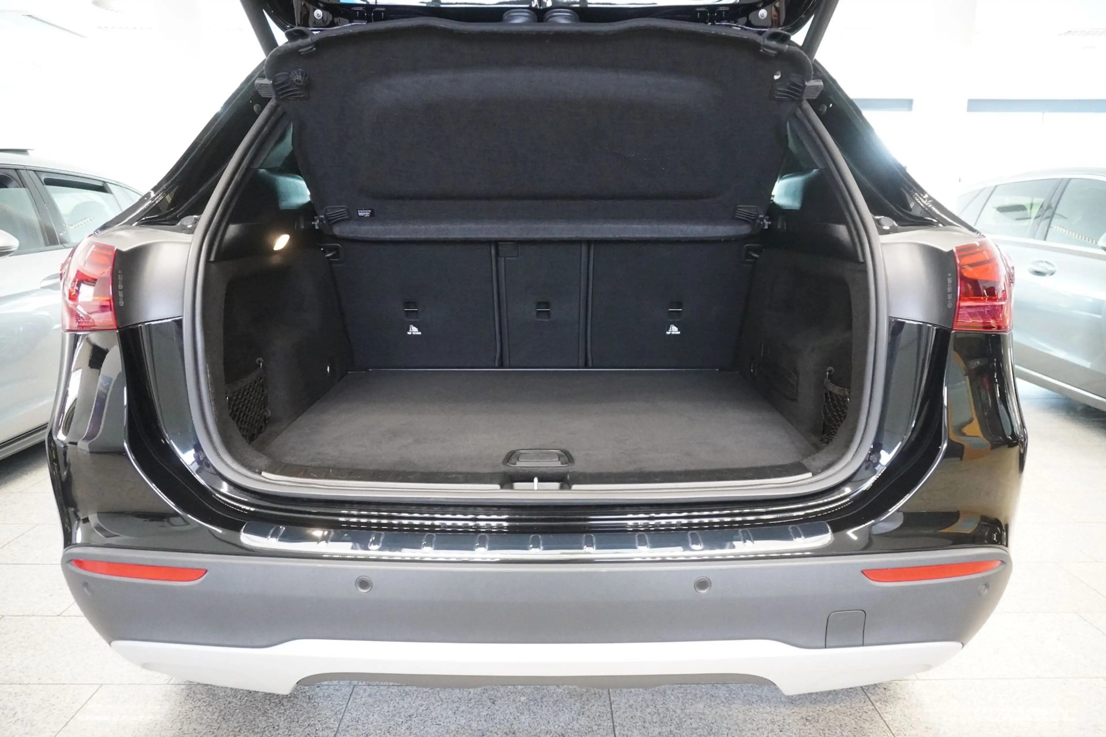 Mercedes-Benz GLA 180 Aut. MY24/Kamera/SHZ/Navi — photo 10