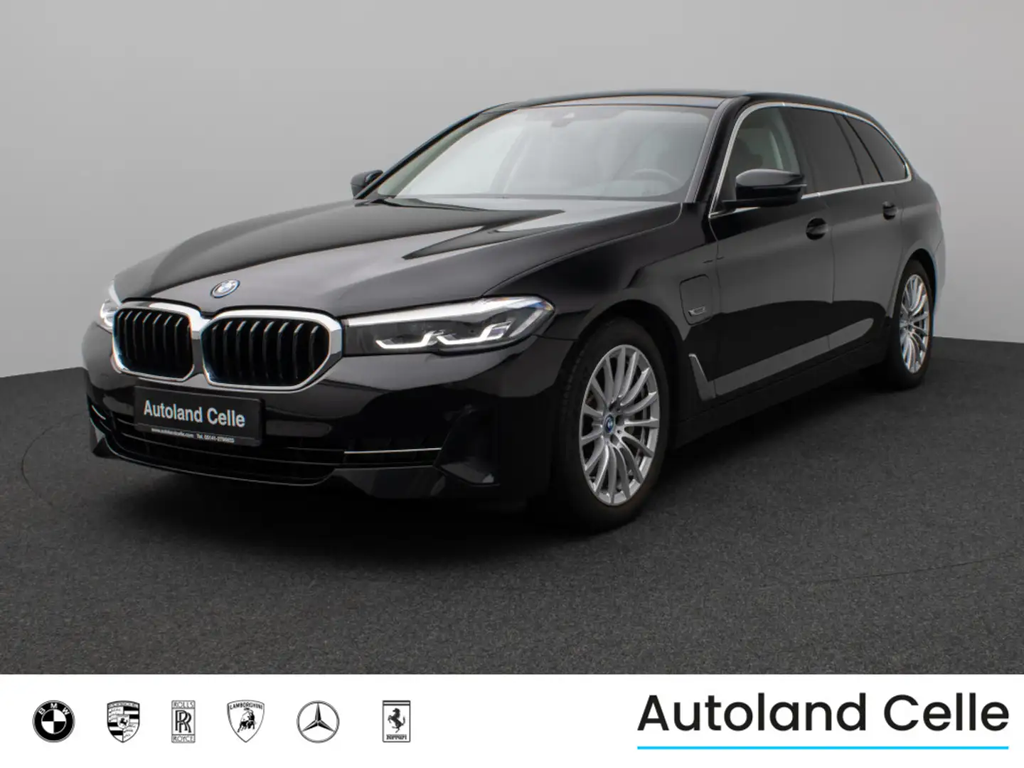 BMW 530 xD Panorama Kamera CockPiPro DAB Alarm LED Schwarz - 1