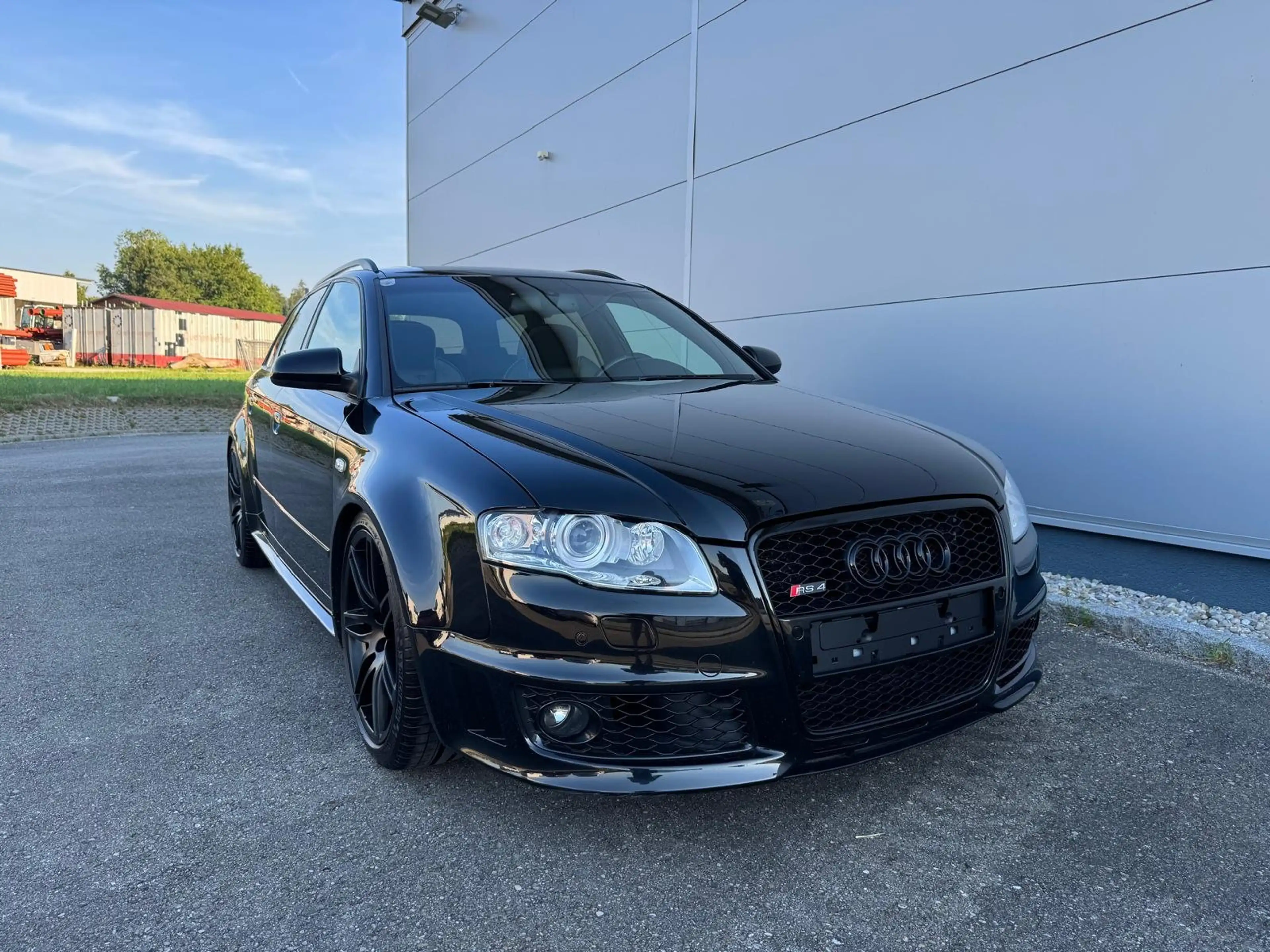 Audi RS4 RS4 Avant 4,2 V8 quattro — photo 14