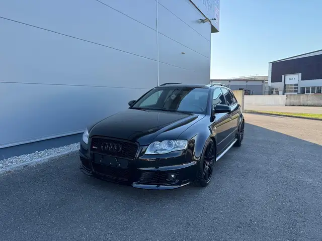 Audi RS4 RS4 Avant 4,2 V8 quattro