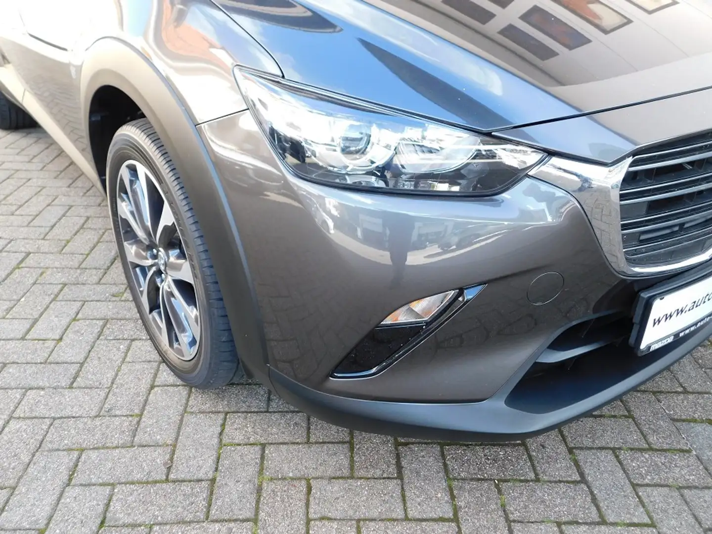 Mazda CX-3 SKY-G121  AdVantage  PDC/SHZ/Klima/Navi/AHK Gris - 2