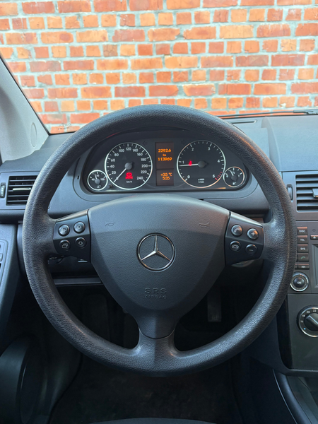 Mercedes-Benz A 180 A 180 CDI Avantgarde — photo 8