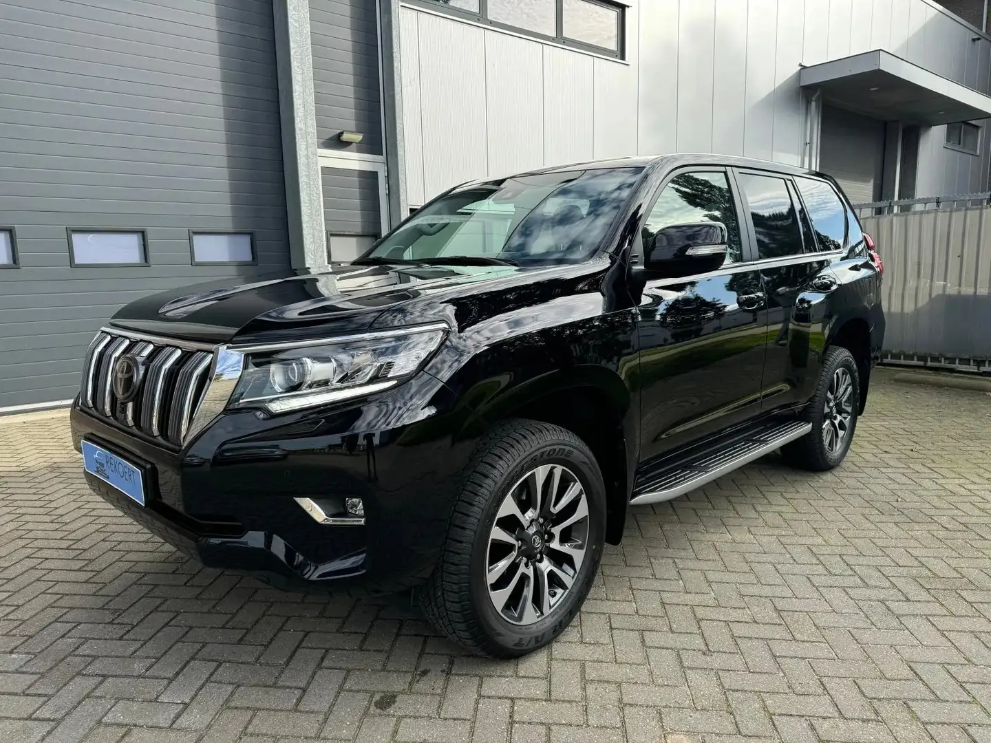 Toyota Land Cruiser 2.8 D-4D Professional VAN 204PK, Stoelventilatie, Zwart - 1
