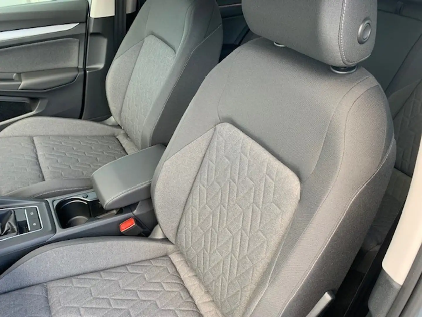 Volkswagen Golf LIFE 2.0TDI 116CV 6 VITESSES Argent - 2