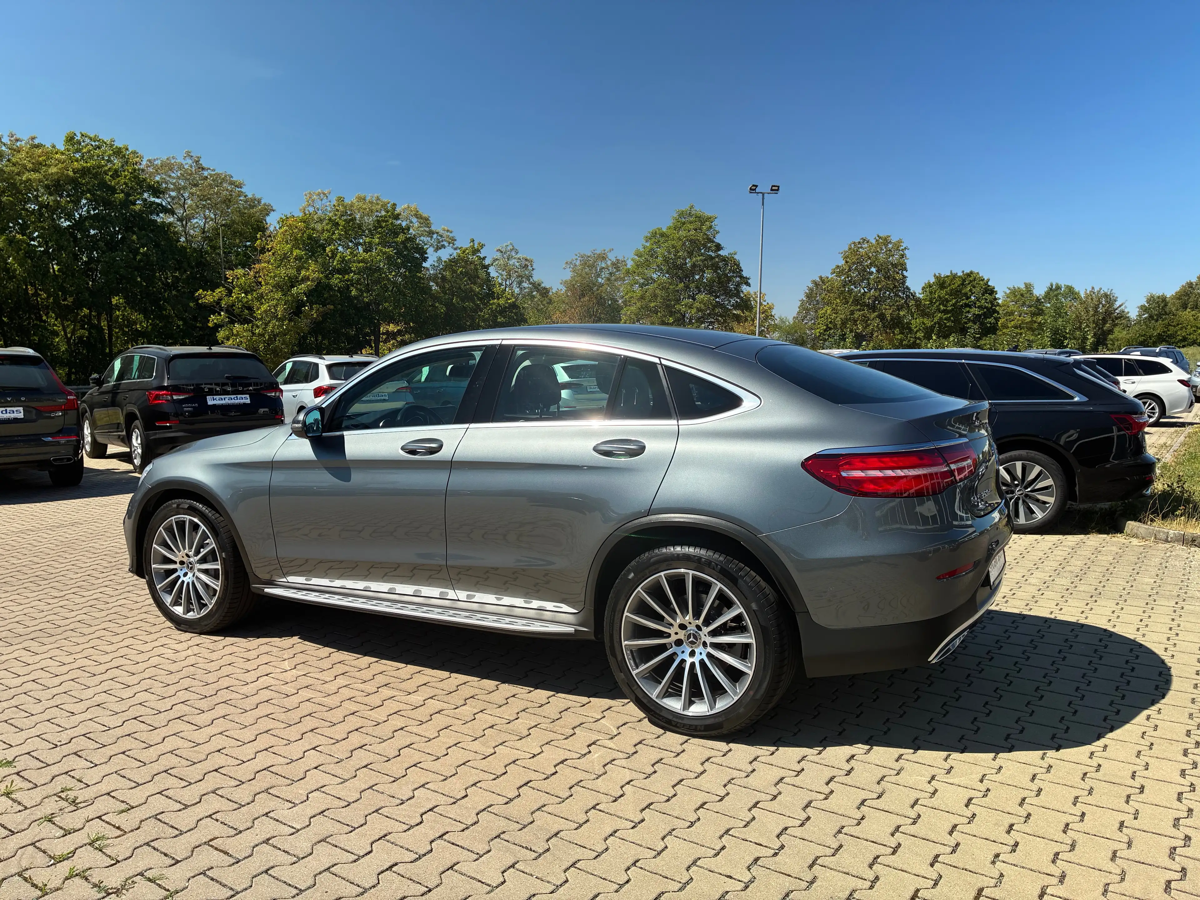 Mercedes-Benz GLC 350 d Coupe AMG Line 4Matic -AUT/Allrad/Leder- — photo 4